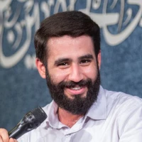 تصویر حسین طاهری - بنویس دست مداحتم نرسد به عرش فضائلت