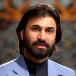 گرفته مِه همه‌ی جاده را مشخص نیست