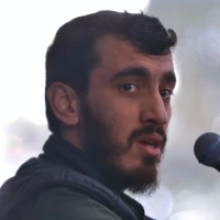 ستاره توی دستاشو قمر افتاده به پاشو
