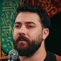 محاسنش رو به خونش خضاب کرد