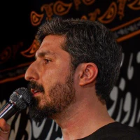 مَنِ الَذّی أیتَمَنی بابا بابا؟