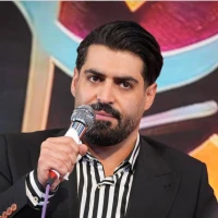 جلوه می‌بارد از جمال علی