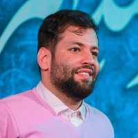 لب لبِ اقیانوسه باده‌ی طهوره
