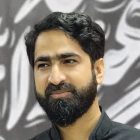 پرچم بالا با  ذکر حیدر  مه بندریم جنوب کشور